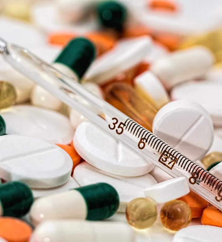 CUIDADOS COM MEDICAÇÃO E CIRURGIA