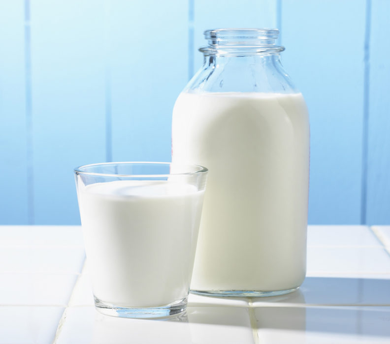 QUAL A DIFERENÇA ENTRE ALERGIA À PROTEÍNA DO LEITE E INTOLERÂNCIA A LACTOSE?